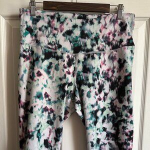 Old Navy Women's XL High Rise Compression Crop Leggings Watercolor Print